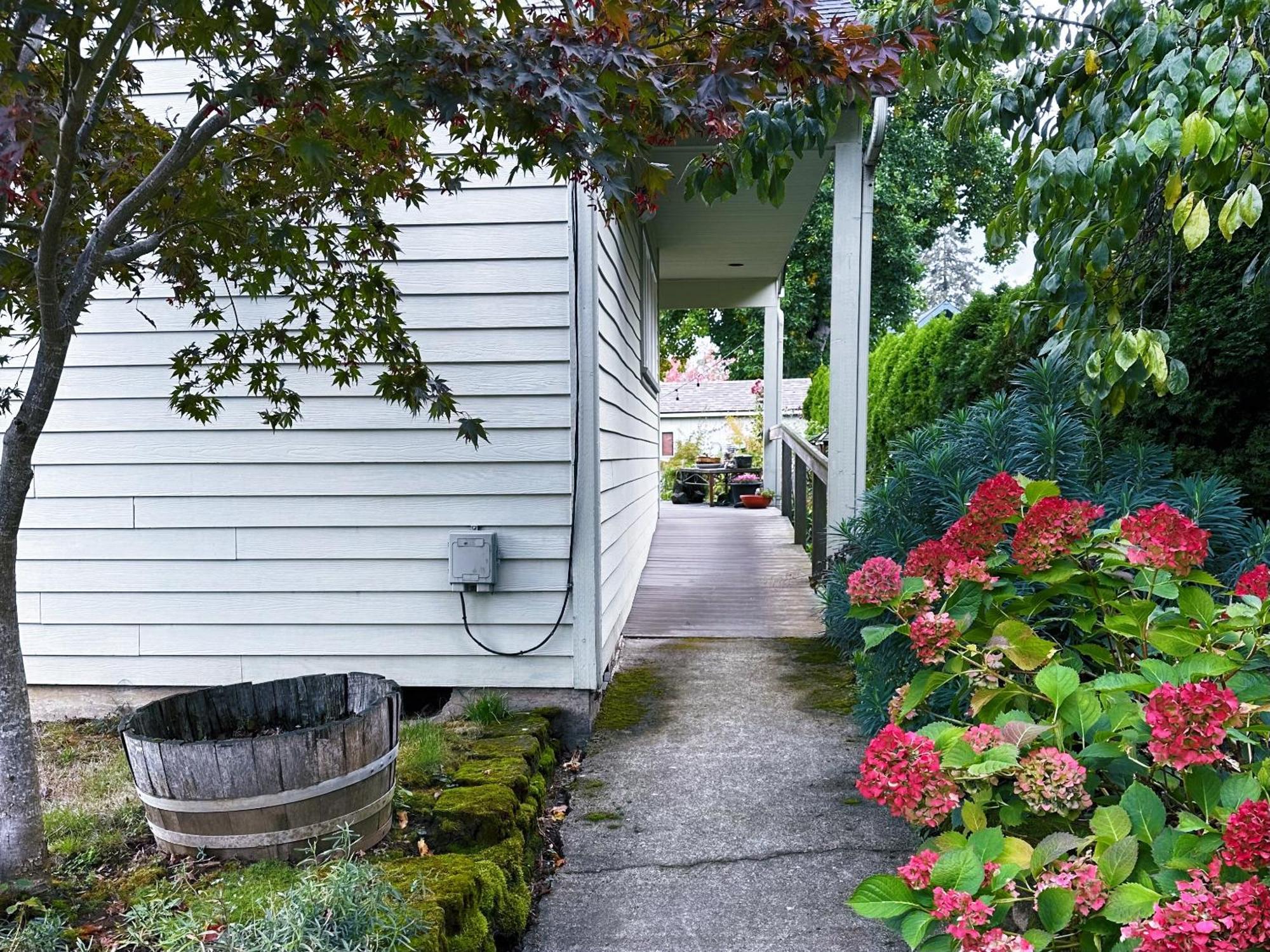 Apartmán The Secret Garden Portland Exteriér fotografie